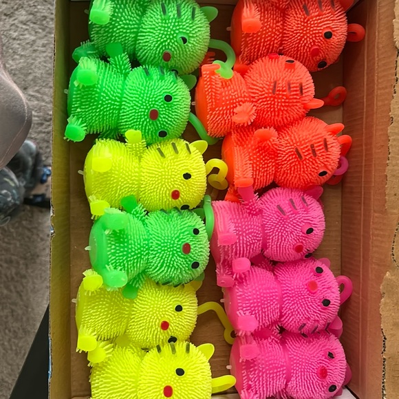 Light up cat squishy - Picture 1 of 2